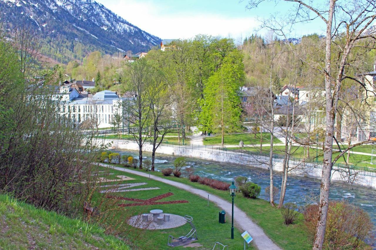 Ferienwohnung Narzisse - City Appartement Im Kurpark Bad Aussee Exteriör bild