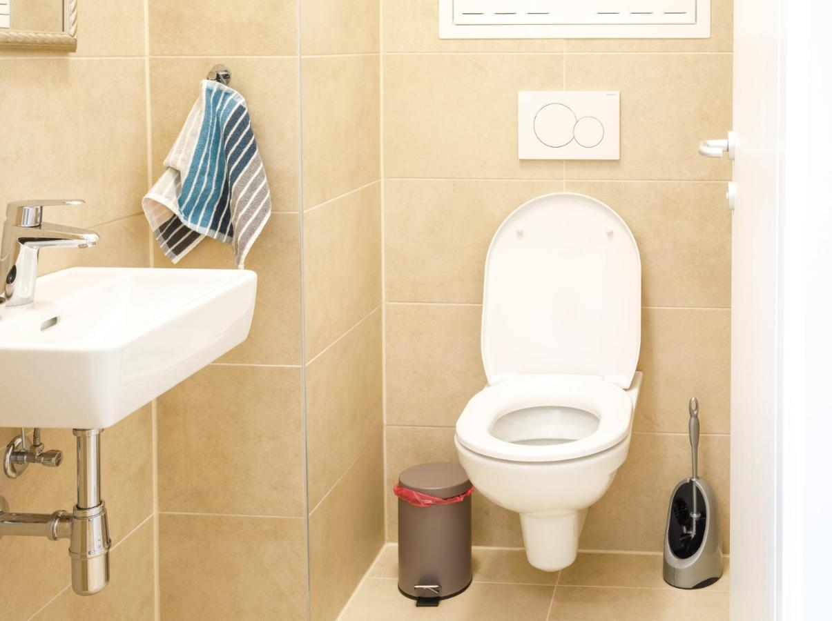 Ferienwohnung Narzisse - City Appartement Im Kurpark Bad Aussee Exteriör bild