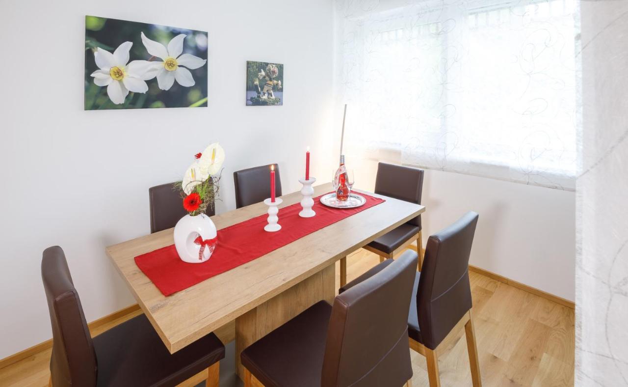 Ferienwohnung Narzisse - City Appartement Im Kurpark Bad Aussee Exteriör bild
