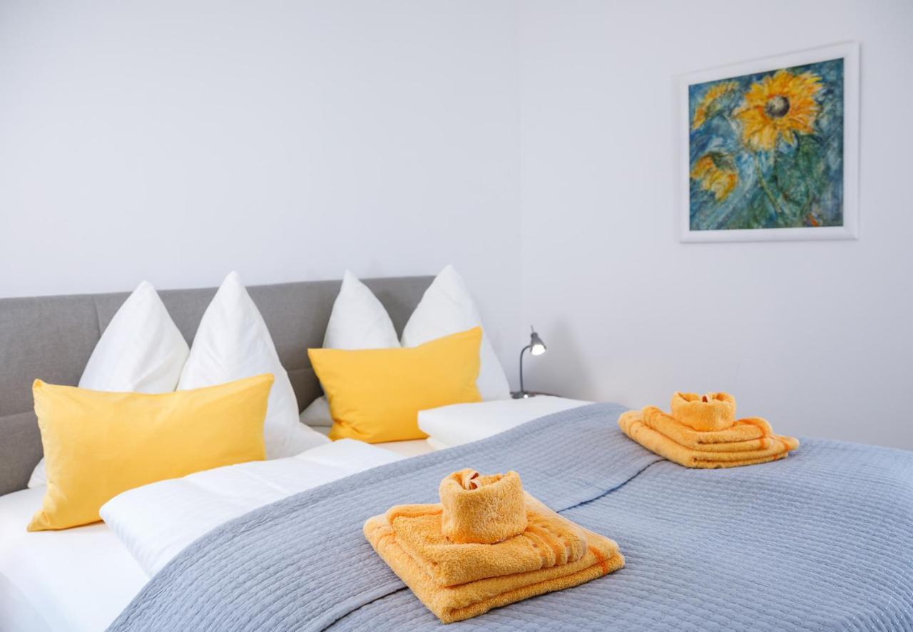 Ferienwohnung Narzisse - City Appartement Im Kurpark Bad Aussee Exteriör bild